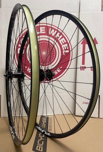 Pure carbon gravel - carbon, sl